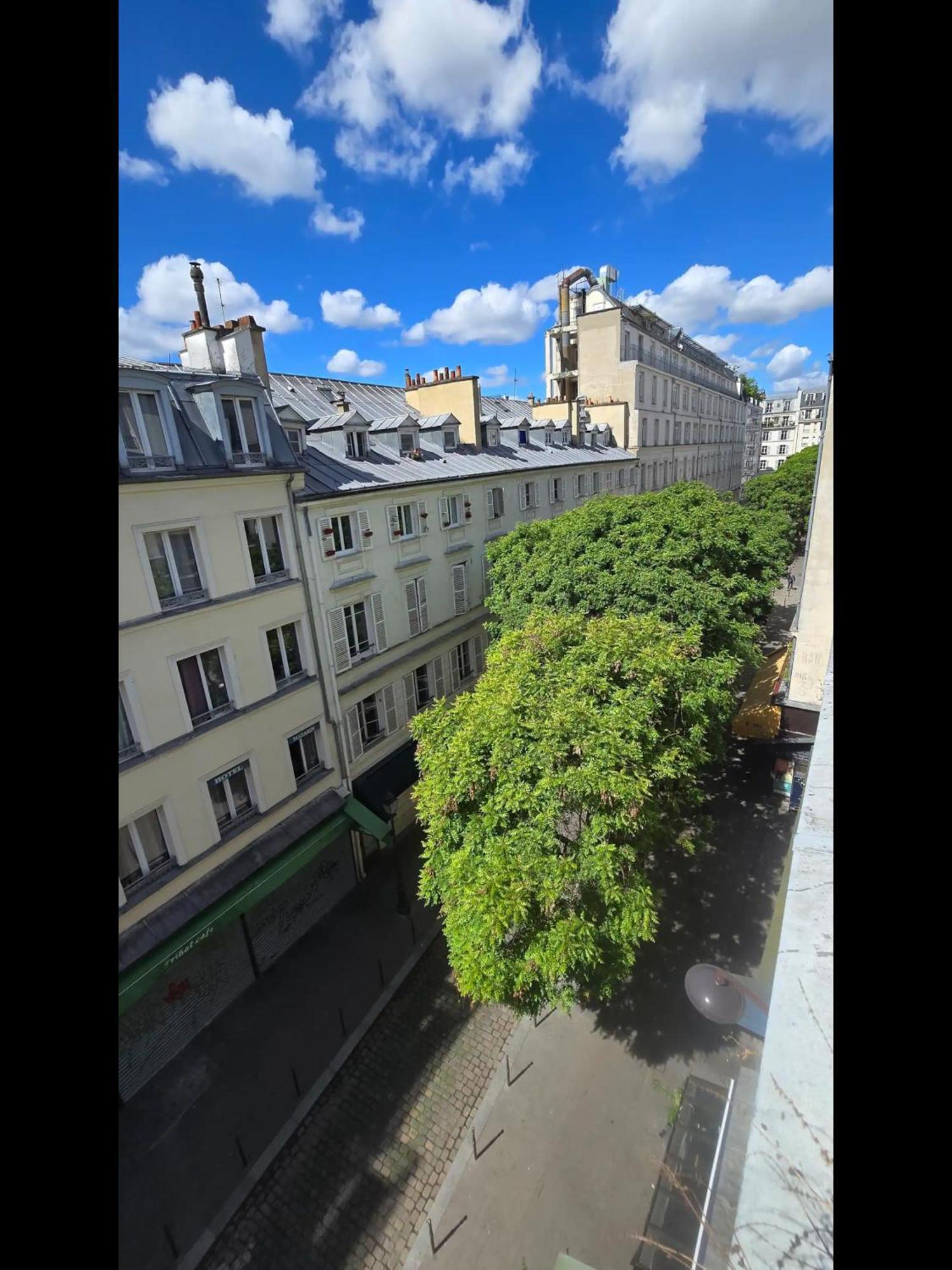 Private Heaven Center Homestay Paris